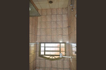 Casa para alugar com 300m², 4 quartos e 5 vagasBanheiro da Suíte 1