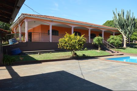 Casa para alugar com 300m², 4 quartos e 5 vagasPiscina