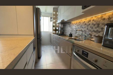 Apartamento à venda com 3 quartos, 60m² em Vila das Belezas, São Paulo