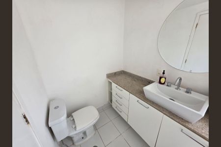 Apartamento à venda com 125m², 3 quartos e 2 vagas Apartamento à venda com 125m², 3 quartos e 2 vagasBanheiro