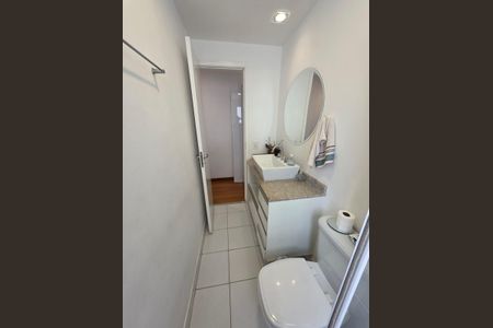 Apartamento à venda com 125m², 3 quartos e 2 vagas Apartamento à venda com 125m², 3 quartos e 2 vagasBanheiro