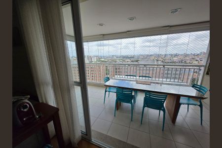 Apartamento à venda com 125m², 3 quartos e 2 vagas Apartamento à venda com 125m², 3 quartos e 2 vagasVaranda