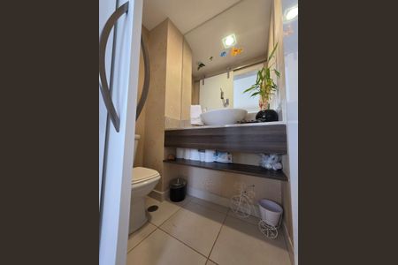 Apartamento à venda com 125m², 3 quartos e 2 vagas Apartamento à venda com 125m², 3 quartos e 2 vagasBanheiro