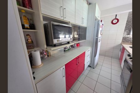 Apartamento à venda com 125m², 3 quartos e 2 vagas Apartamento à venda com 125m², 3 quartos e 2 vagasCozinha