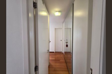 Apartamento à venda com 125m², 3 quartos e 2 vagas Apartamento à venda com 125m², 3 quartos e 2 vagasCorredor