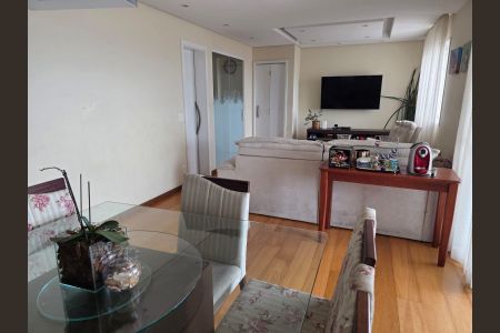 Apartamento à venda com 125m², 3 quartos e 2 vagas Apartamento à venda com 125m², 3 quartos e 2 vagasSala
