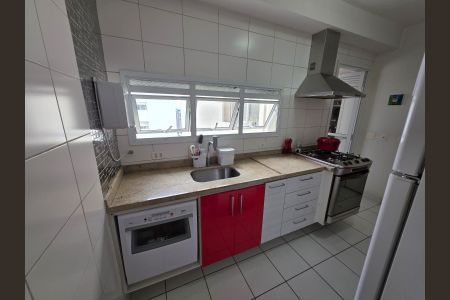 Apartamento à venda com 125m², 3 quartos e 2 vagas Apartamento à venda com 125m², 3 quartos e 2 vagasCozinha
