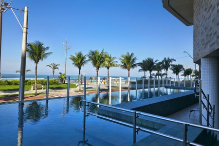 Apartamento para alugar com 200m², 3 quartos e 3 vagas Apartamento para alugar com 200m², 3 quartos e 3 vagasÁrea comum - Piscina