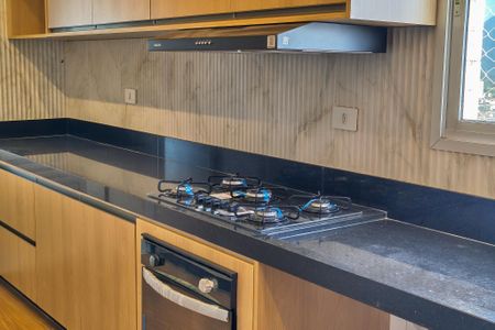 Apartamento para alugar com 200m², 3 quartos e 3 vagas Apartamento para alugar com 200m², 3 quartos e 3 vagasCozinha