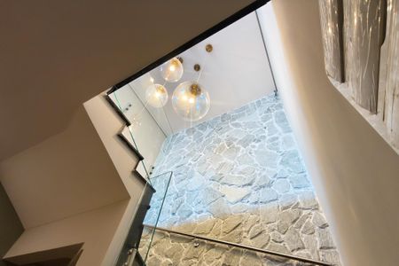 Apartamento para alugar com 200m², 3 quartos e 3 vagas Apartamento para alugar com 200m², 3 quartos e 3 vagasHall da escada