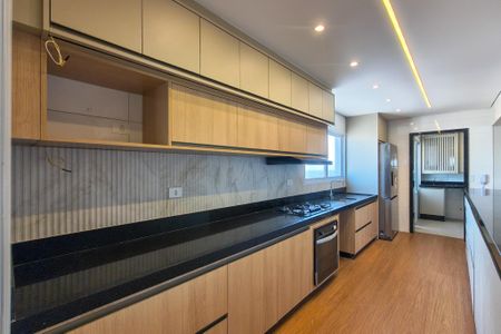 Apartamento para alugar com 200m², 3 quartos e 3 vagas Apartamento para alugar com 200m², 3 quartos e 3 vagasCozinha