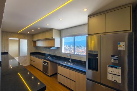 Apartamento para alugar com 200m², 3 quartos e 3 vagas Apartamento para alugar com 200m², 3 quartos e 3 vagasCozinha