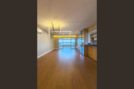 Apartamento para alugar com 200m², 3 quartos e 3 vagas Apartamento para alugar com 200m², 3 quartos e 3 vagasSala principal
