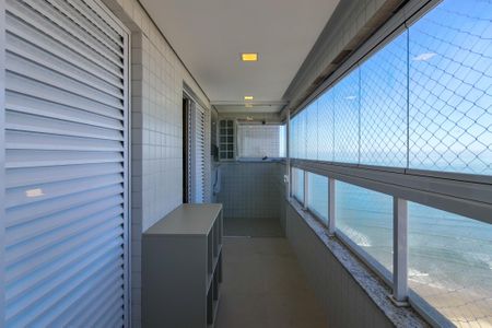 Apartamento para alugar com 200m², 3 quartos e 3 vagas Apartamento para alugar com 200m², 3 quartos e 3 vagasSacada das suites