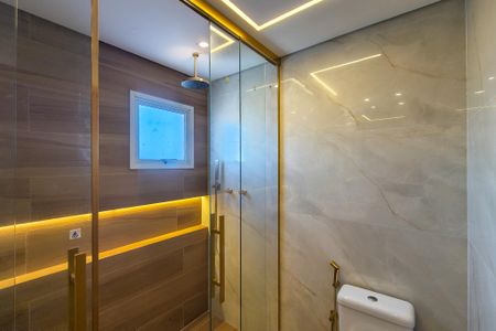 Apartamento para alugar com 200m², 3 quartos e 3 vagas Apartamento para alugar com 200m², 3 quartos e 3 vagasBanheiro da Suíte 1