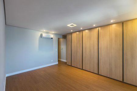 Apartamento para alugar com 200m², 3 quartos e 3 vagas Apartamento para alugar com 200m², 3 quartos e 3 vagasSuite 2