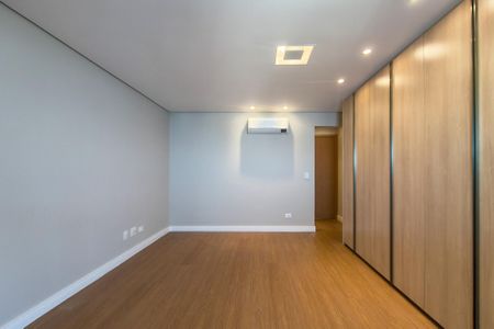 Apartamento para alugar com 200m², 3 quartos e 3 vagas Apartamento para alugar com 200m², 3 quartos e 3 vagasSuite 2