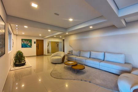 Apartamento para alugar com 200m², 3 quartos e 3 vagas Apartamento para alugar com 200m², 3 quartos e 3 vagasHall de entrada