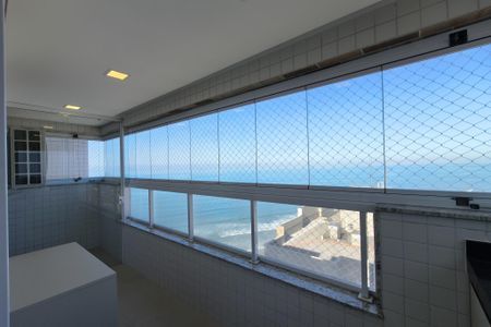 Apartamento para alugar com 200m², 3 quartos e 3 vagas Apartamento para alugar com 200m², 3 quartos e 3 vagasSacada das suites