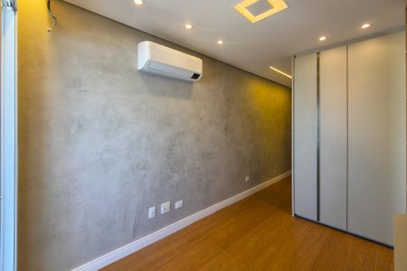 Apartamento para alugar com 200m², 3 quartos e 3 vagas Apartamento para alugar com 200m², 3 quartos e 3 vagasSuite 3