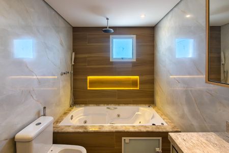 Apartamento para alugar com 200m², 3 quartos e 3 vagas Apartamento para alugar com 200m², 3 quartos e 3 vagasBanheiro da Suíte 2