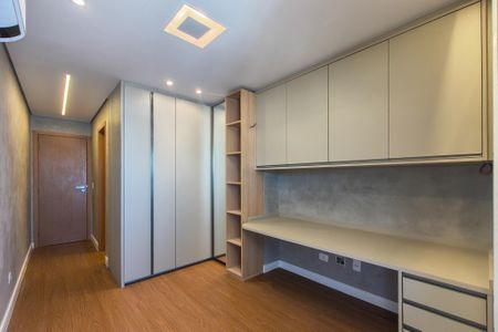 Apartamento para alugar com 200m², 3 quartos e 3 vagas Apartamento para alugar com 200m², 3 quartos e 3 vagasSuite 3