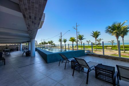 Apartamento para alugar com 200m², 3 quartos e 3 vagas Apartamento para alugar com 200m², 3 quartos e 3 vagasÁrea comum - Piscina