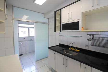 Apartamento à venda com 156m², 2 quartos e 3 vagas Apartamento à venda com 156m², 2 quartos e 3 vagasCozinha