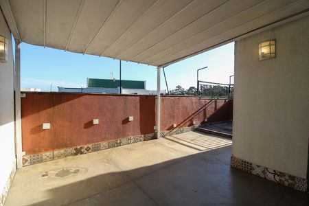 Apartamento à venda com 156m², 2 quartos e 3 vagas Apartamento à venda com 156m², 2 quartos e 3 vagasCobertura