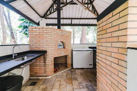 Apartamento à venda com 156m², 2 quartos e 3 vagas Apartamento à venda com 156m², 2 quartos e 3 vagasÁrea comum - Churrasqueira