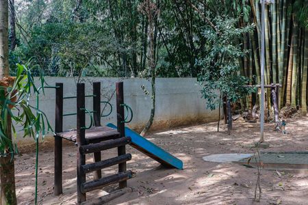 Apartamento à venda com 156m², 2 quartos e 3 vagas Apartamento à venda com 156m², 2 quartos e 3 vagasÁrea comum - Playground