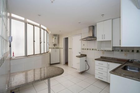 Apartamento à venda com 3 quartos, 120m² em Laranjeiras, Rio de Janeiro