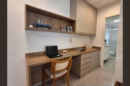 Apartamento à venda com 45m², 1 quarto e 2 vagas