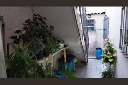Casa à venda com 3 quartos, 220m² em Jardim Santa Helena, São Paulo