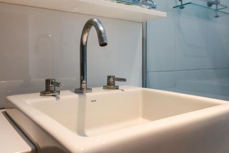 Apartamento à venda com 287m², 3 quartos e 5 vagasBanheiro da Suíte 2