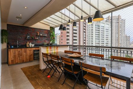 Apartamento à venda com 287m², 3 quartos e 5 vagasCobertura