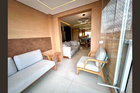 Apartamento à venda com 59m², 2 quartos e 1 vaga Apartamento à venda com 59m², 2 quartos e 1 vagaFoto11_Varanda e Sala - Carlos Henrique Dias Araújo.jpg
