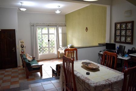 Casa à venda com 146m², 3 quartos e 3 vagas Casa à venda com 146m², 3 quartos e 3 vagasSala de Jantar