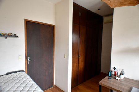 Casa à venda com 146m², 3 quartos e 3 vagas Casa à venda com 146m², 3 quartos e 3 vagasSuíte