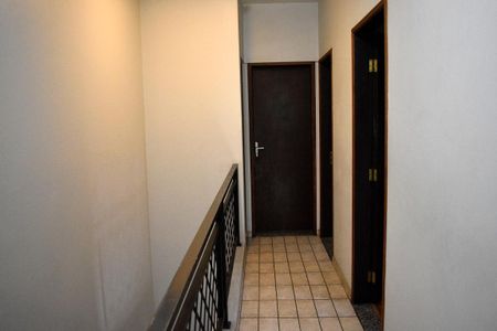 Casa à venda com 146m², 3 quartos e 3 vagas Casa à venda com 146m², 3 quartos e 3 vagasCorredor