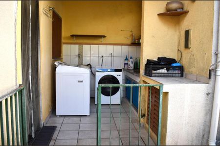 Casa à venda com 146m², 3 quartos e 3 vagas Casa à venda com 146m², 3 quartos e 3 vagasÁrea de Serviço