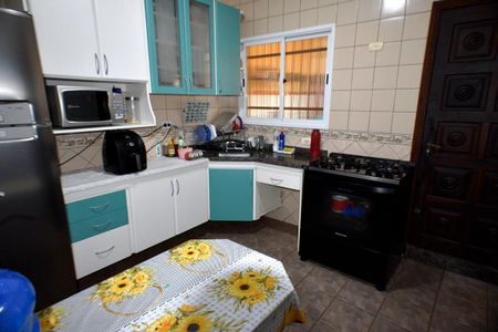 Casa à venda com 146m², 3 quartos e 3 vagas Casa à venda com 146m², 3 quartos e 3 vagasCozinha
