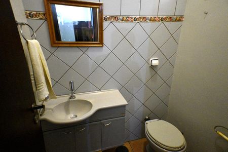 Casa à venda com 146m², 3 quartos e 3 vagas Casa à venda com 146m², 3 quartos e 3 vagasLavabo