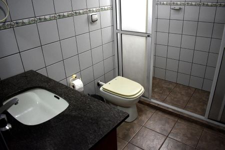 Casa à venda com 146m², 3 quartos e 3 vagas Casa à venda com 146m², 3 quartos e 3 vagasBanheiro