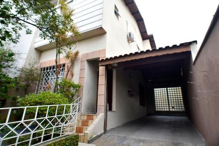 Casa à venda com 146m², 3 quartos e 3 vagas Casa à venda com 146m², 3 quartos e 3 vagasGaragem