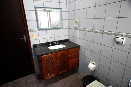 Casa à venda com 146m², 3 quartos e 3 vagas Casa à venda com 146m², 3 quartos e 3 vagasBanheiro