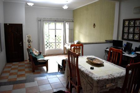 Casa à venda com 146m², 3 quartos e 3 vagas Casa à venda com 146m², 3 quartos e 3 vagasSala de Jantar