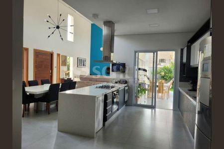 Casa à venda com 320m², 4 quartos e 4 vagas
