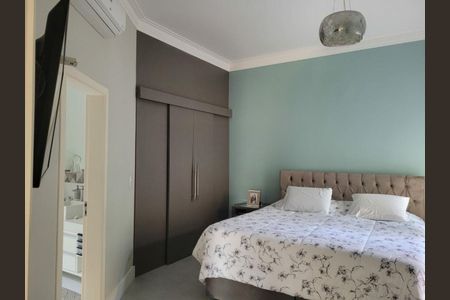 Casa à venda com 320m², 4 quartos e 4 vagas