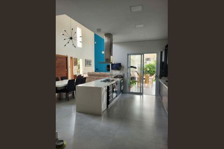 Casa à venda com 320m², 4 quartos e 4 vagas